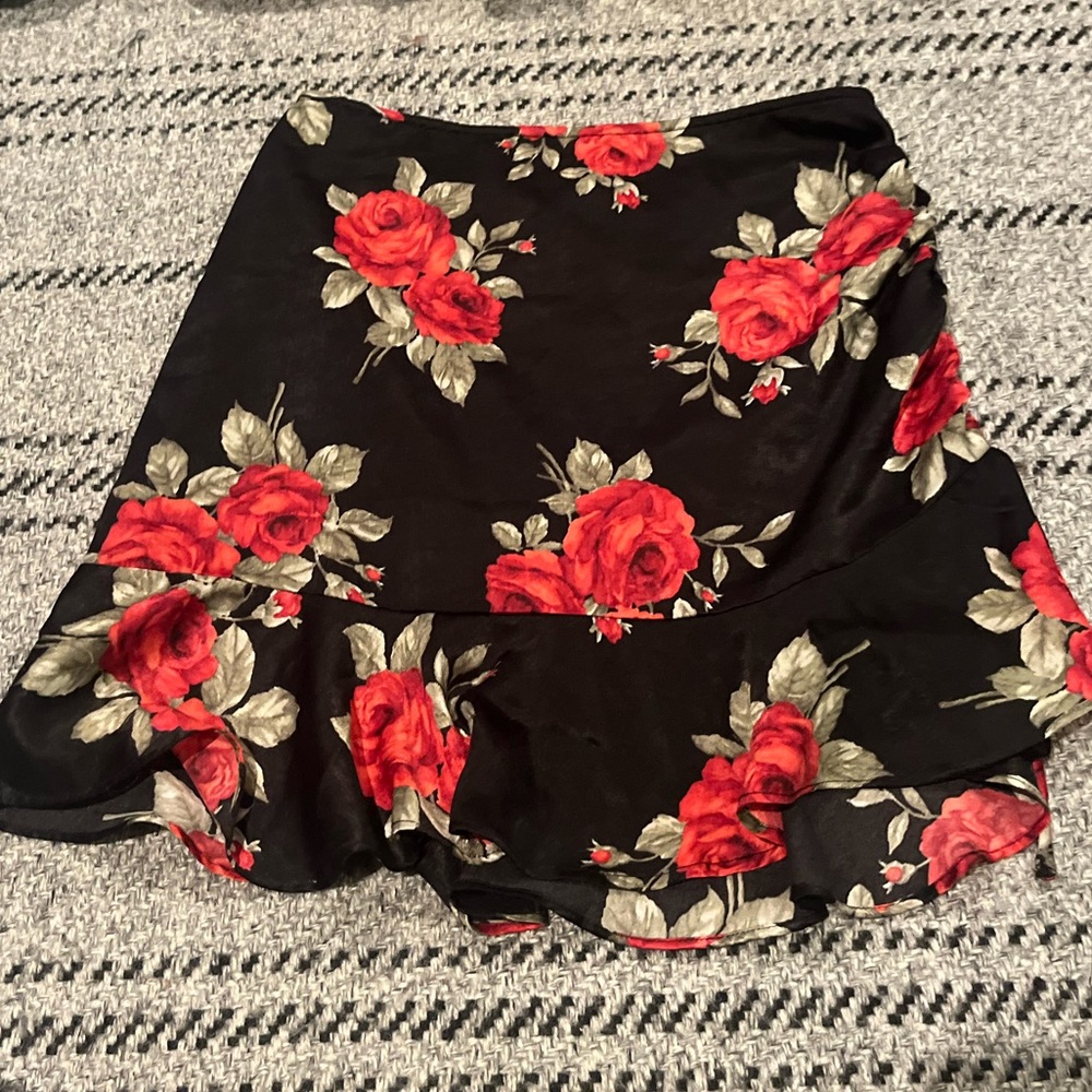 forever21 satin floral mini ruched side skirt